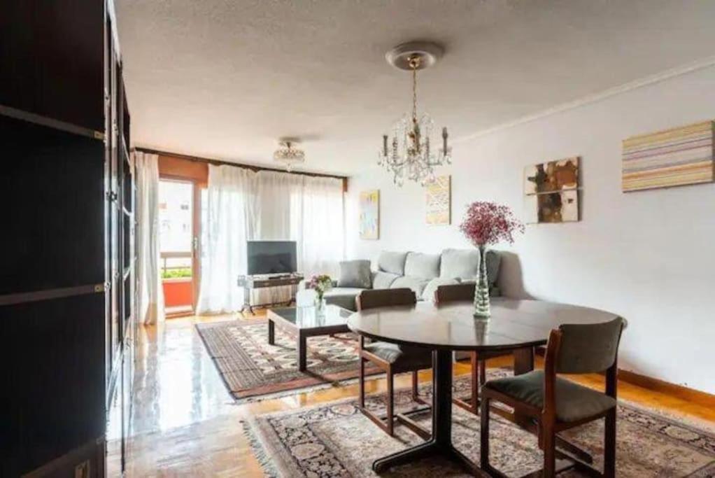 Luminoso Piso Grande Con Garaje En El Centro. Apartment Santander Ngoại thất bức ảnh