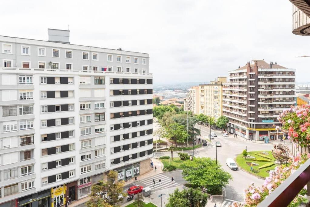 Luminoso Piso Grande Con Garaje En El Centro. Apartment Santander Ngoại thất bức ảnh