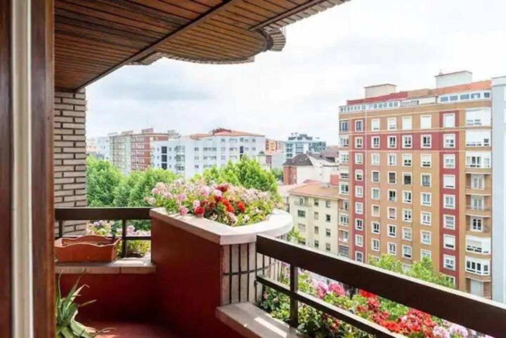 Luminoso Piso Grande Con Garaje En El Centro. Apartment Santander Ngoại thất bức ảnh
